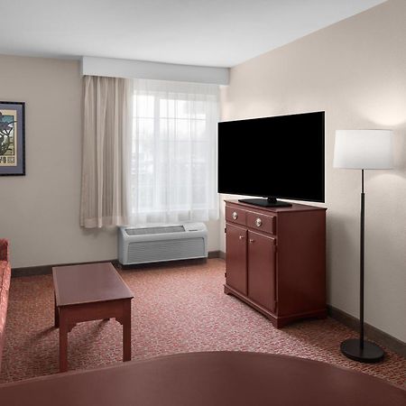 Larkspur Landing Extended Stay Suites Bellevue Bagian luar foto