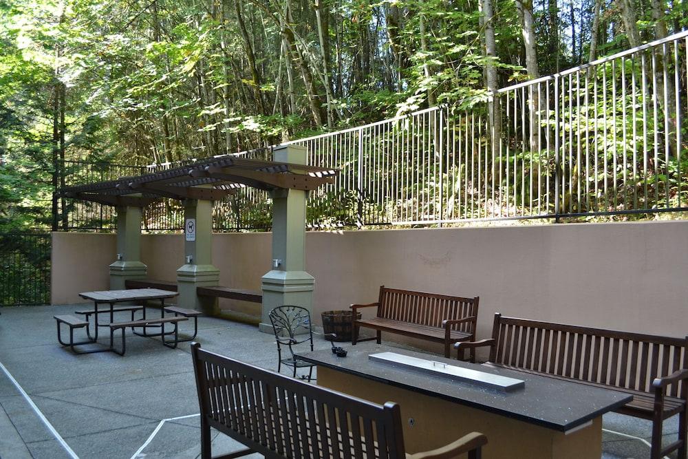 Larkspur Landing Extended Stay Suites Bellevue Bagian luar foto