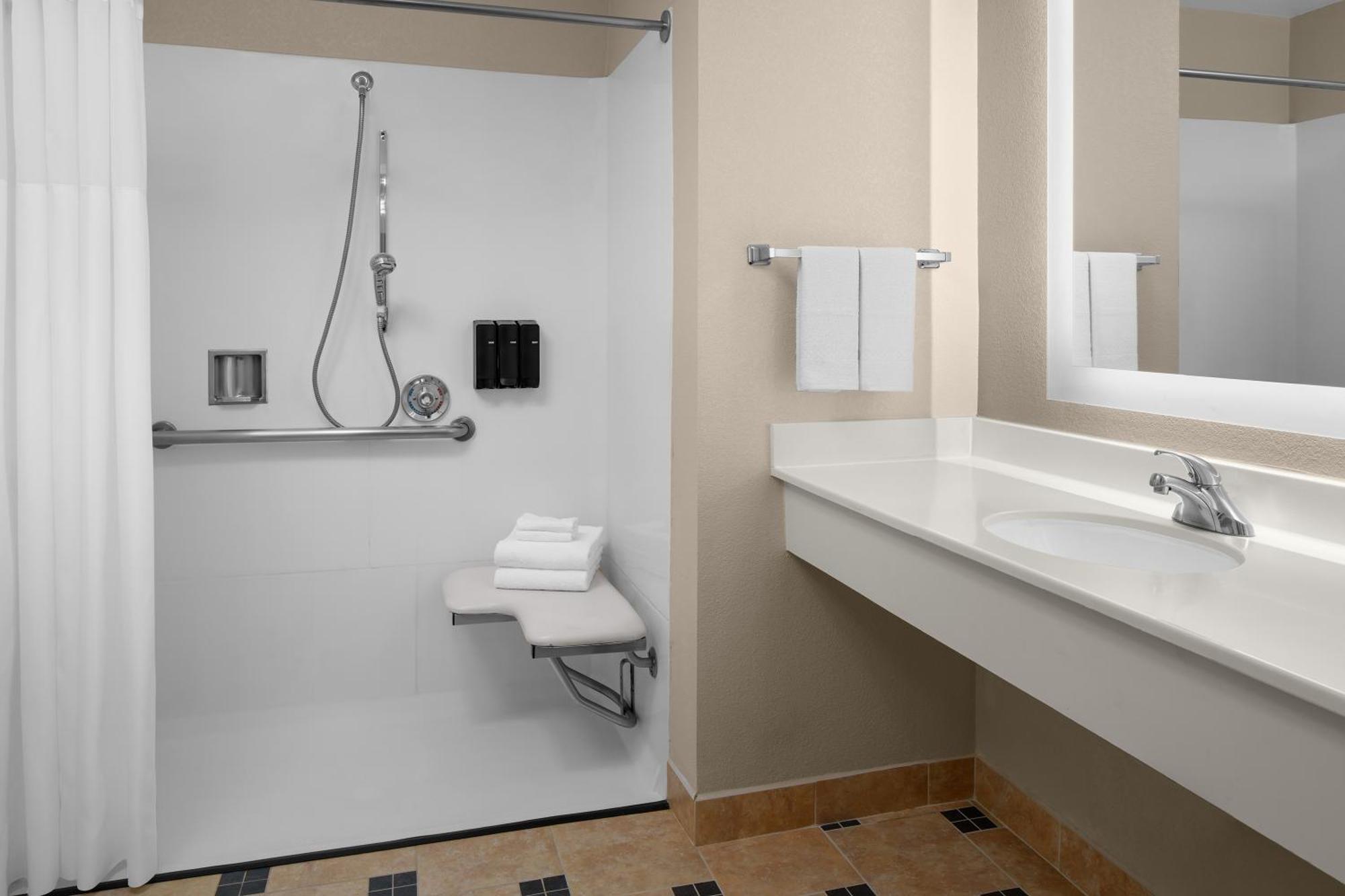 Larkspur Landing Extended Stay Suites Bellevue Bagian luar foto