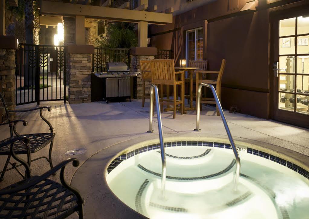 Larkspur Landing Extended Stay Suites Bellevue Bagian luar foto